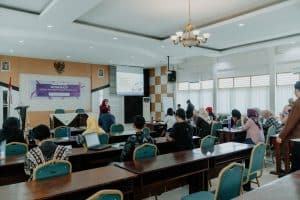 Produsen emping melinjo Solo, Koncone Ngemil, mengikuti Workshop Offline Kedua Hetero Inkubator Jawa Tengah pada 26-29 Agustus 2024 di Semarang